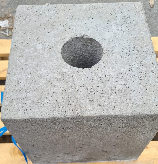 betonnen sokkel Etrel Duo